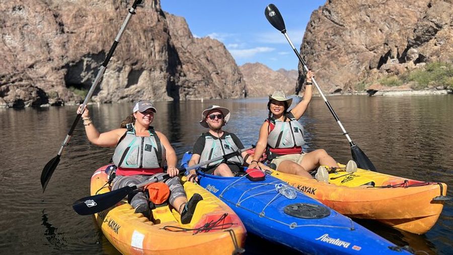 Colorado River: Small-Group Emerald Cave Kayaking Day Trip