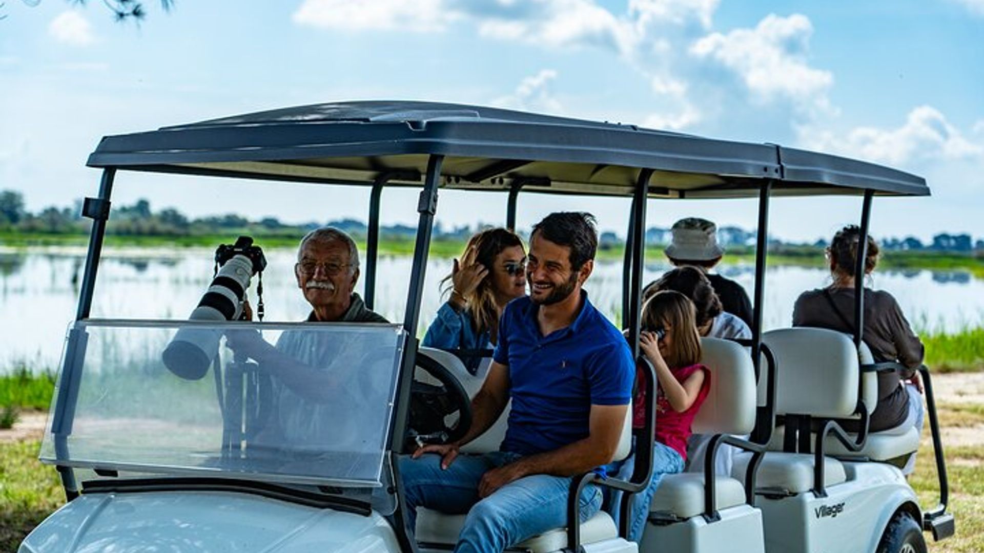 Safari Camargue en Voiture Électrique dans une Réserve naturelle