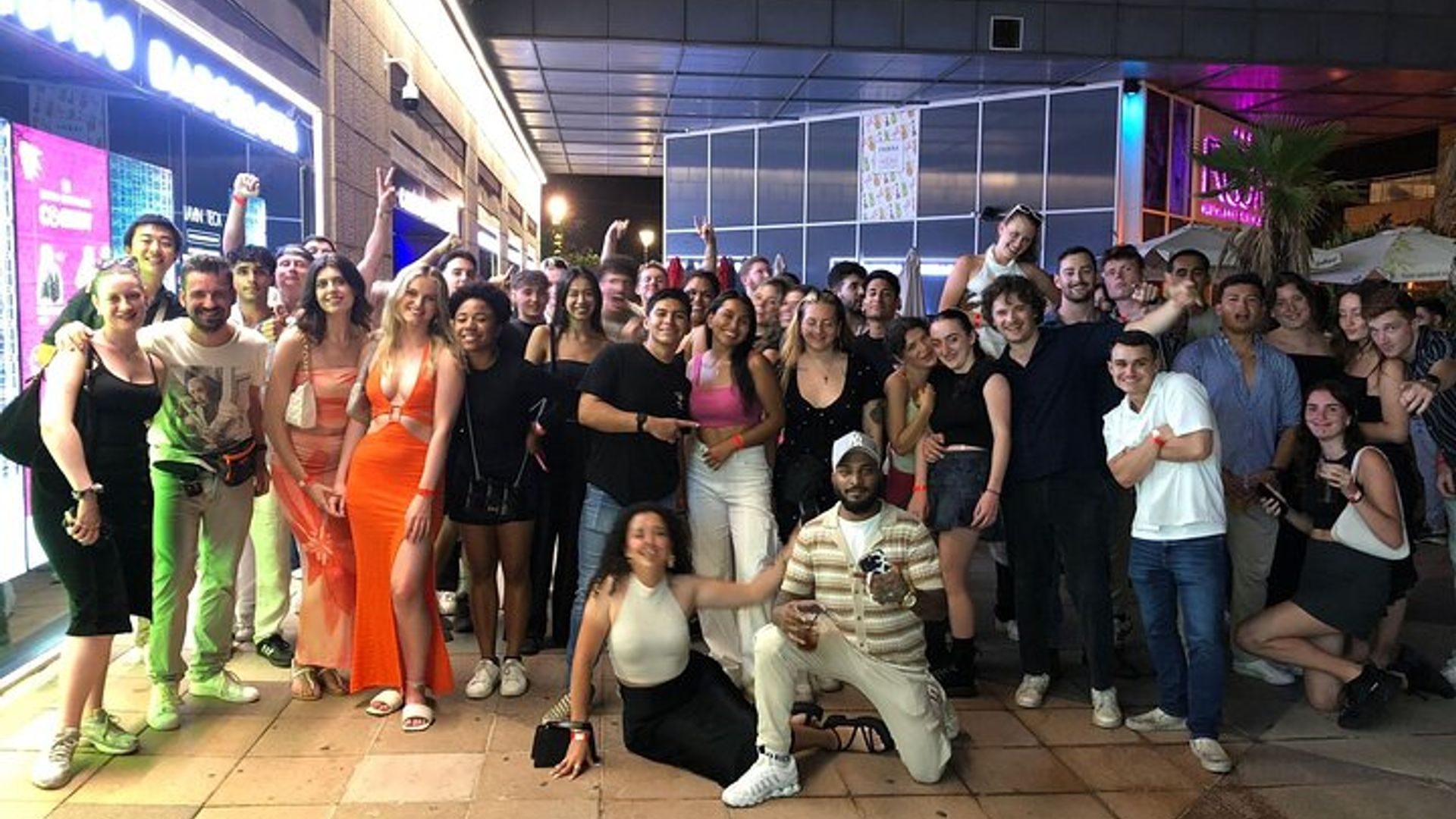 Largest Bar Crawl in Barcelona