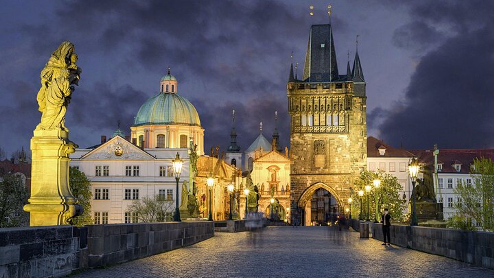 The romantic side of Prague (Fall in love again) - Private tour with a local