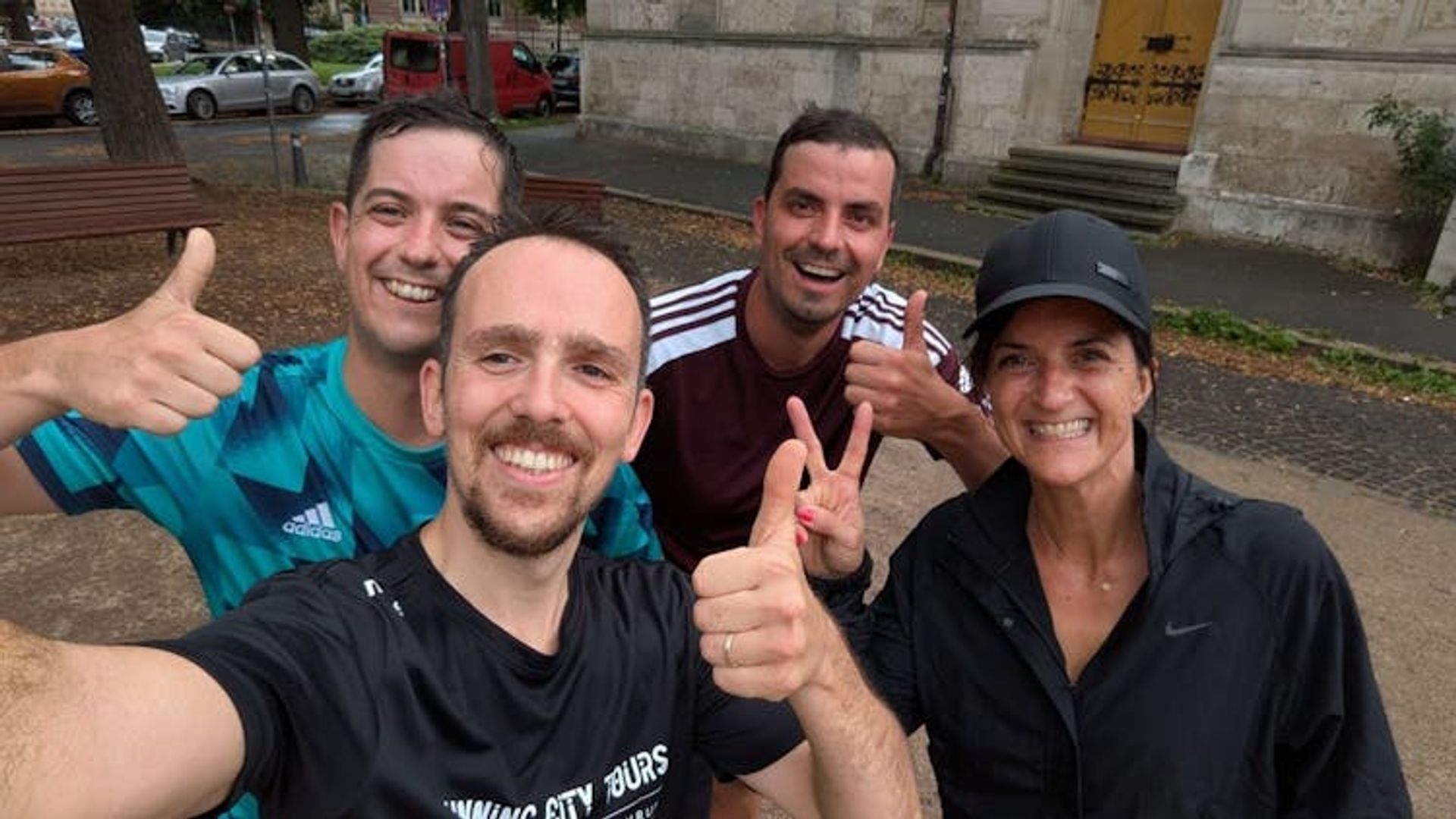 Small-group guided running city tour in Berlin-Schöneberg