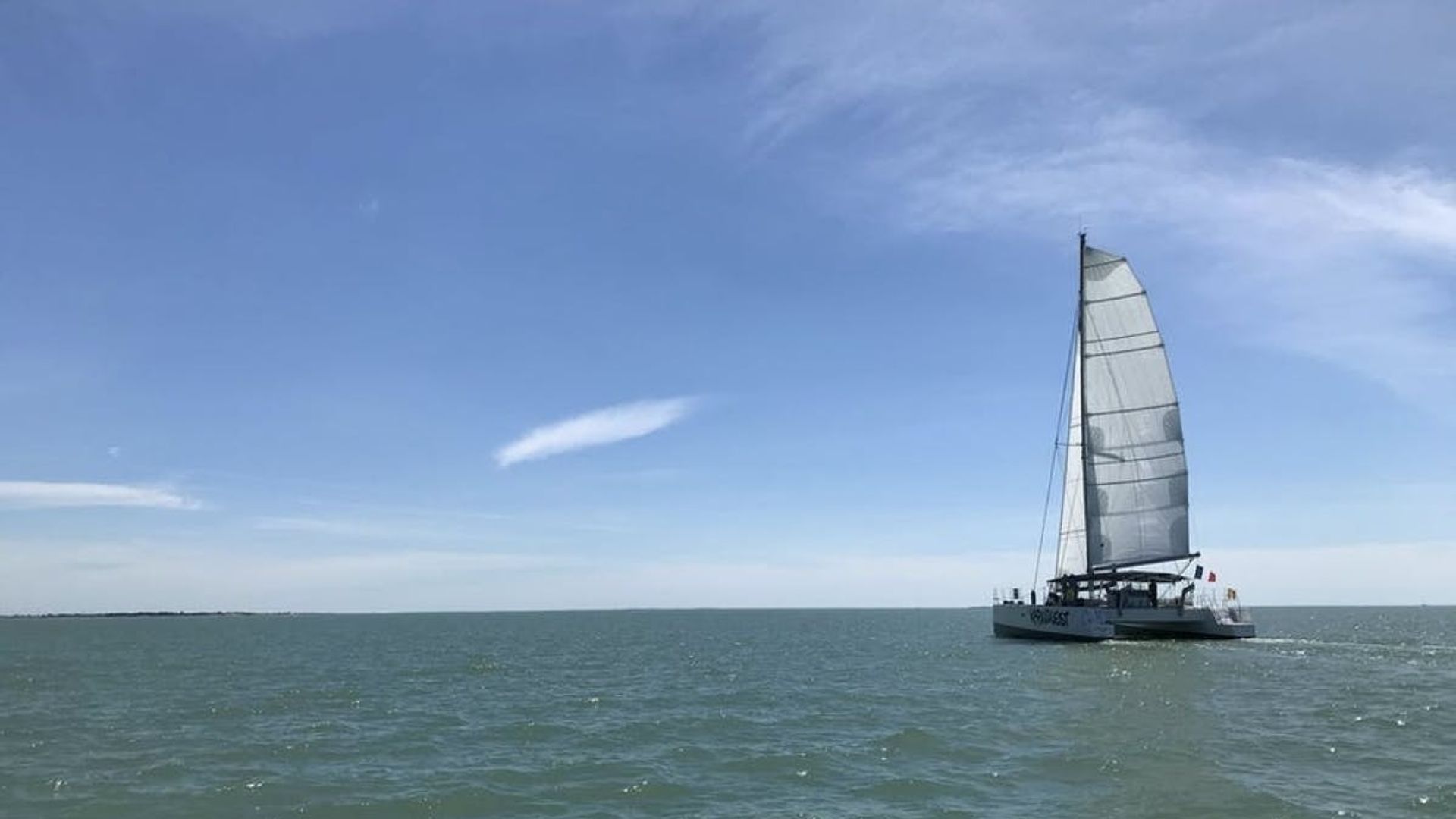 Morgen Segelkreuzfahrt auf einem Katamaran von La Rochelle