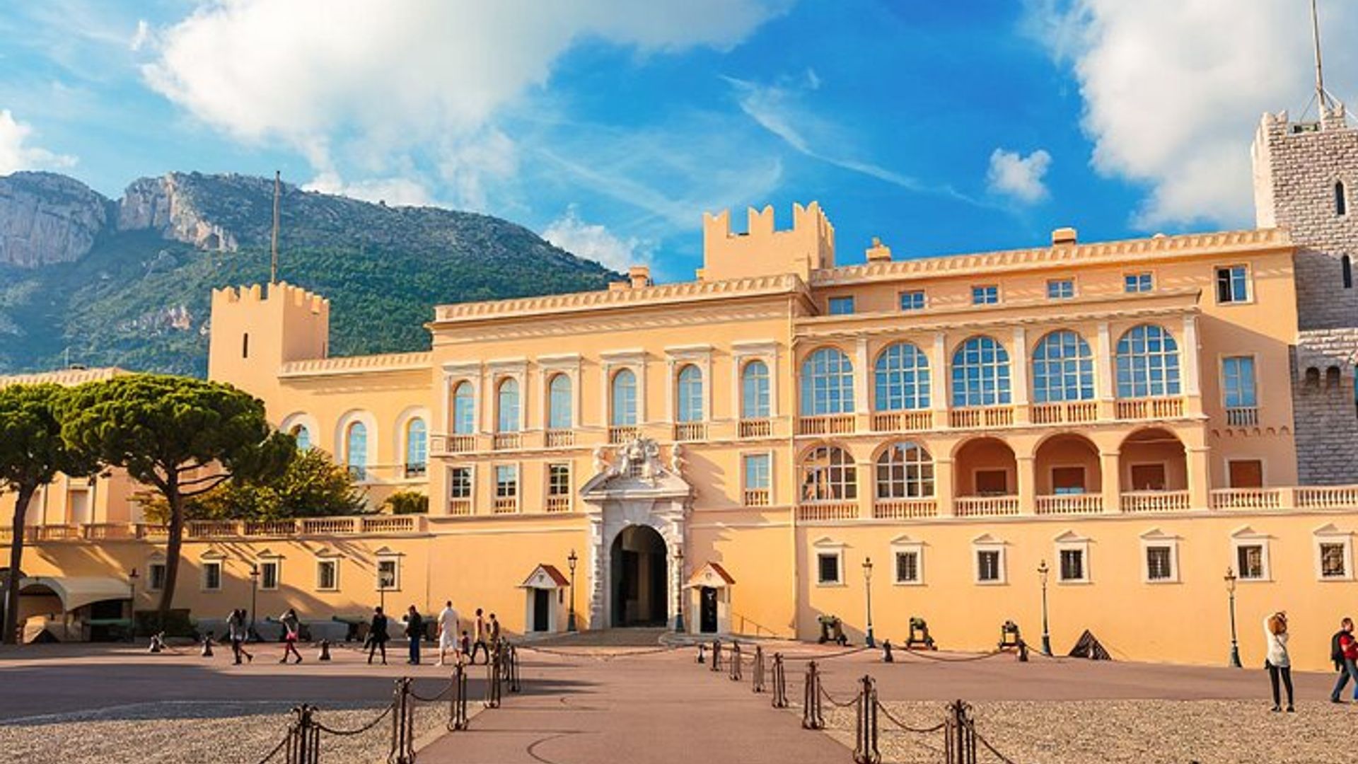 Monaco, Monte-Carlo, and Eze Small-Group Tour From Nice