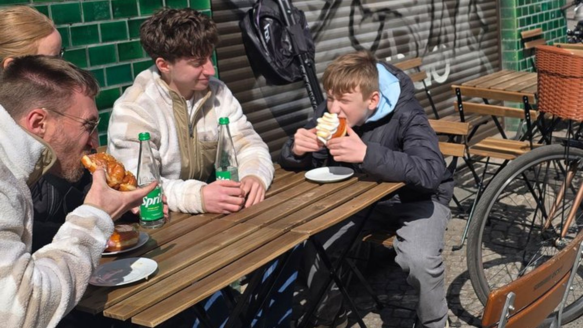 Berlin - Tasty Bike Tour - Streets - Food - Lifestyle
