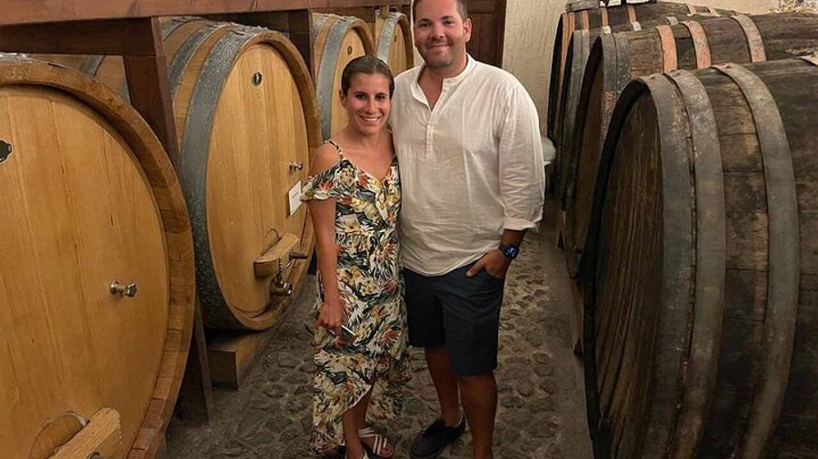 Santorini Akrotiri and Wineries Private Tour With Tastings