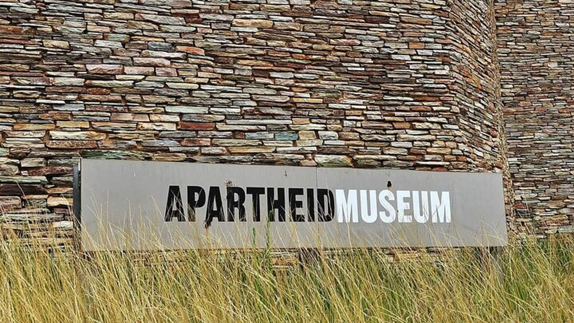 Full Day Tour Apartheid Museum and Soweto