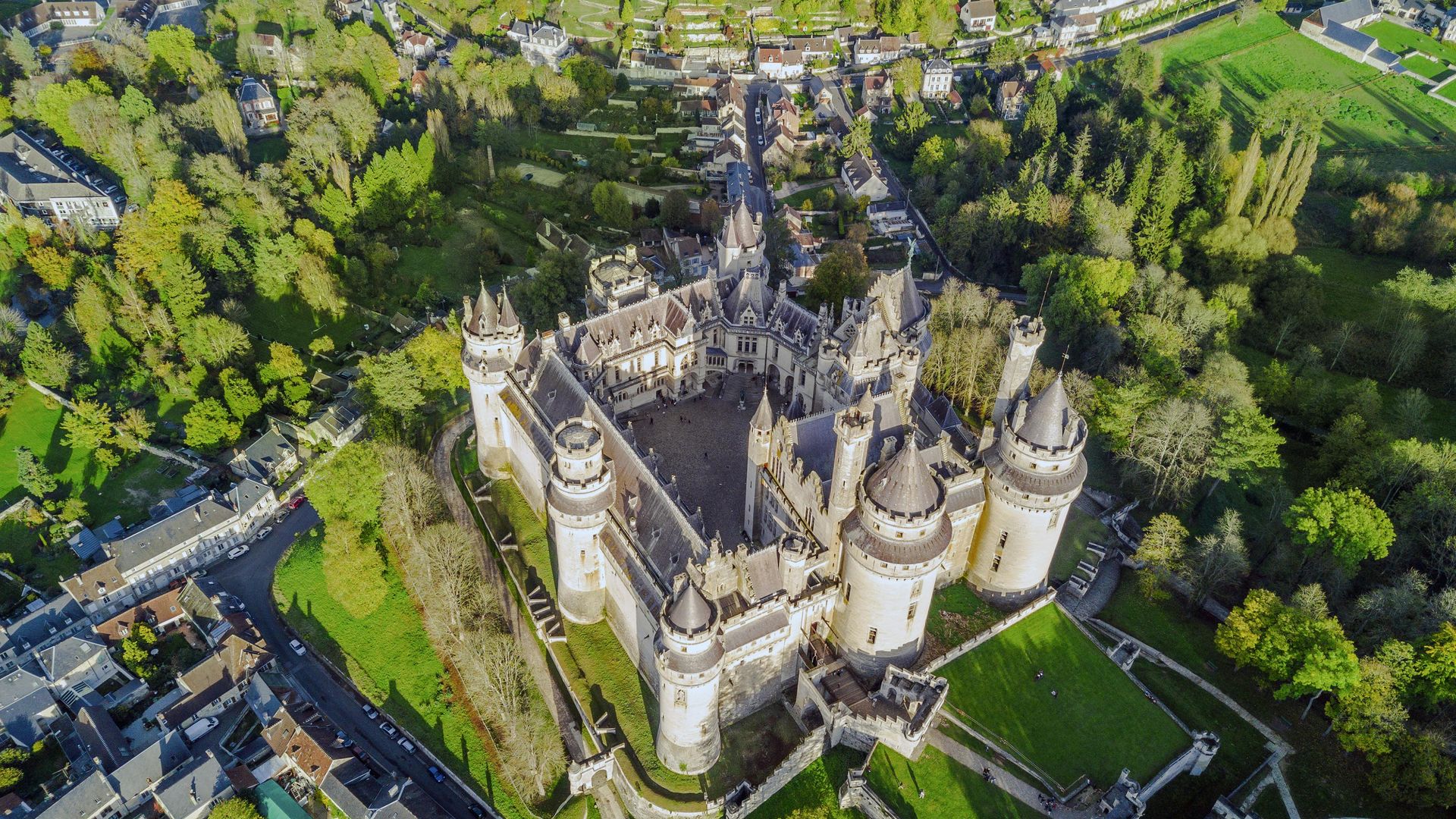 Entrance tickets to Château de Pierrefonds