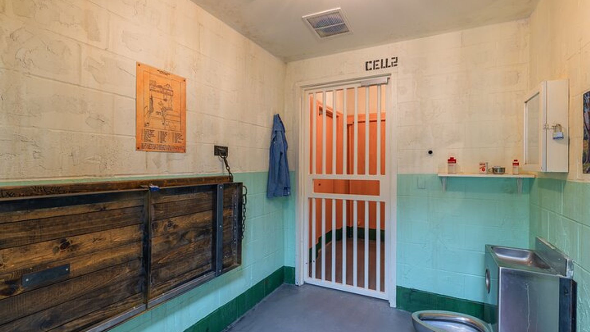 Prison Break Alcatraz Escape Room in Fisherman's Wharf image 2