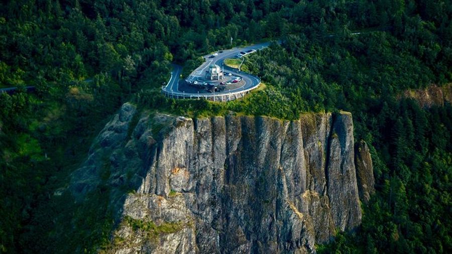 Stunning Air Tour of the Columbia River Gorge by Envi Adventures