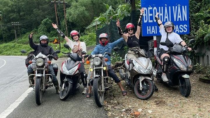 Motorbike Experience Hue to Hoi An Over Via Hai Van pass with Amazing Easy Rider