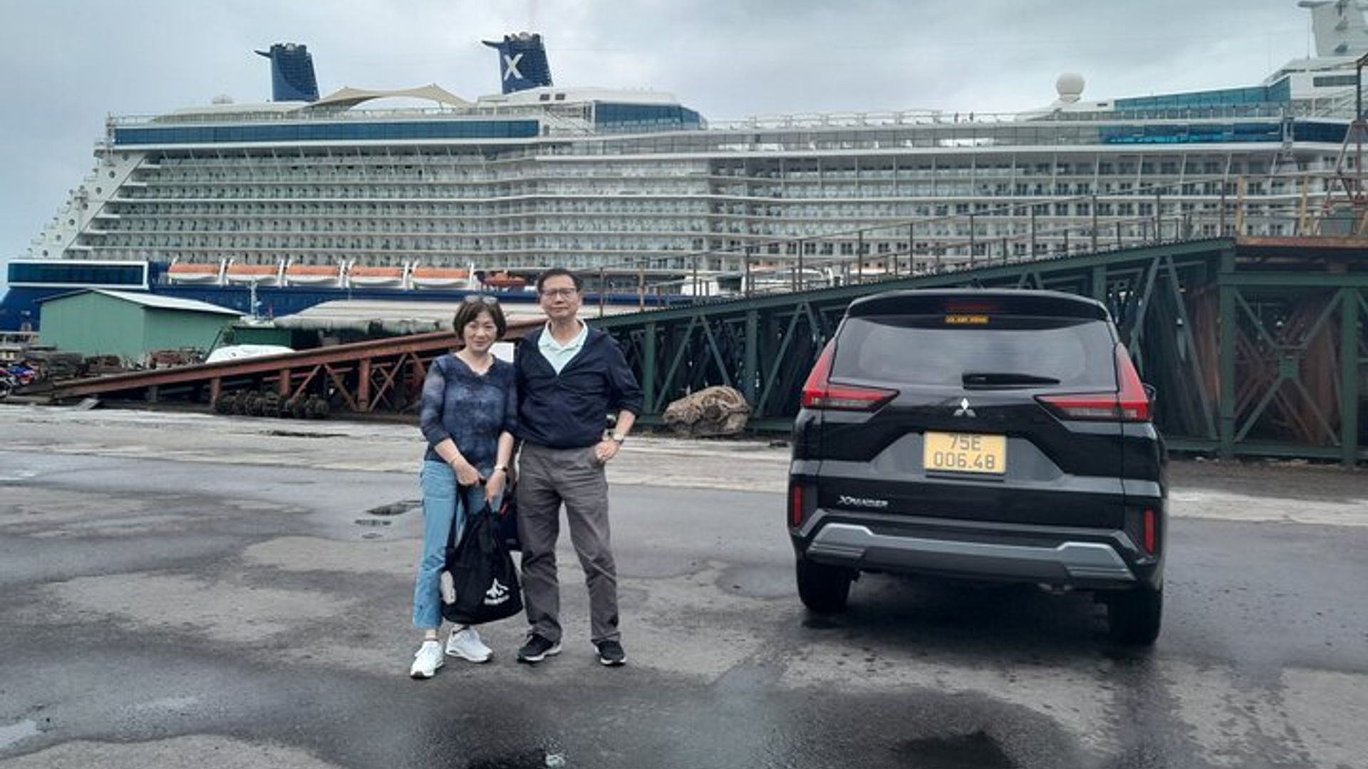 Chan May Port to Golden Bridge or Hoi An by Private Car