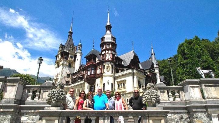 Dracula's Castle, Peles Castle Small-Group Tour from Bucharest
