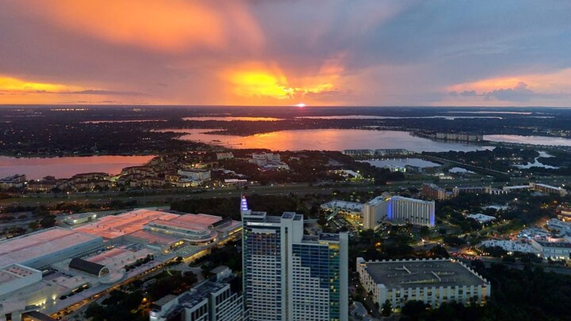 Visite en hélicoptère de 31 Miles au-dessus de tous les parcs à thème
