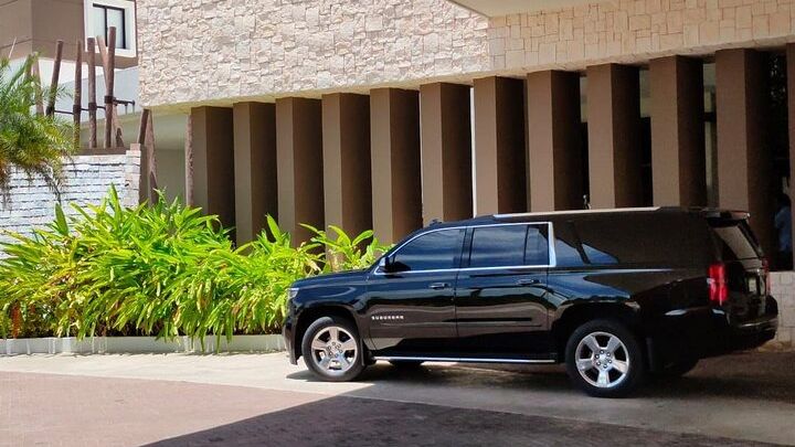 Private Transfer VIP Suburban Punta Cana Airport from/to Hotels