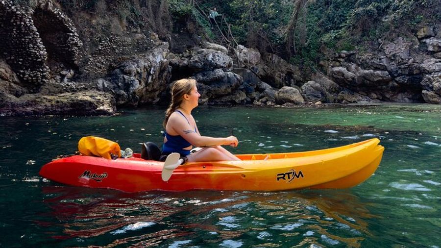 Bagni Regina Giovanna Small-Group Kayak Tour From Sorrento