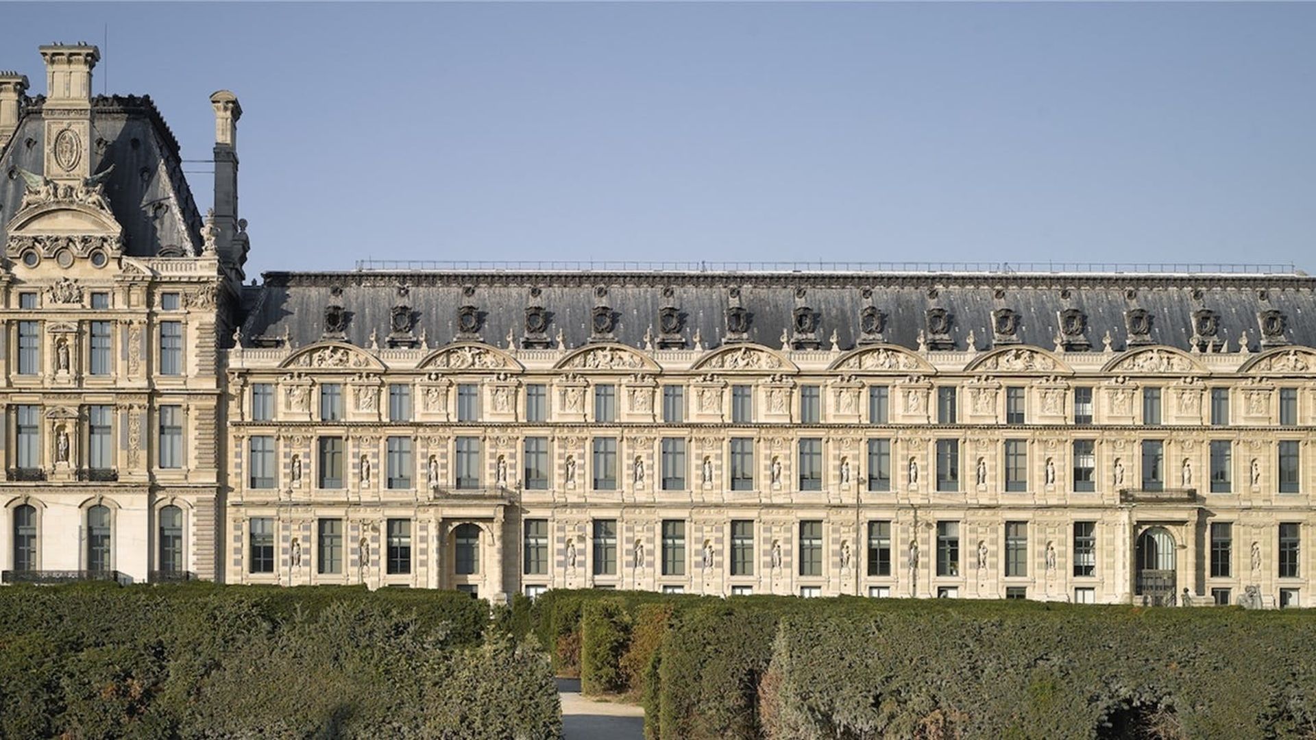 Museum of Decorative Arts ticket and Paris city audio tour