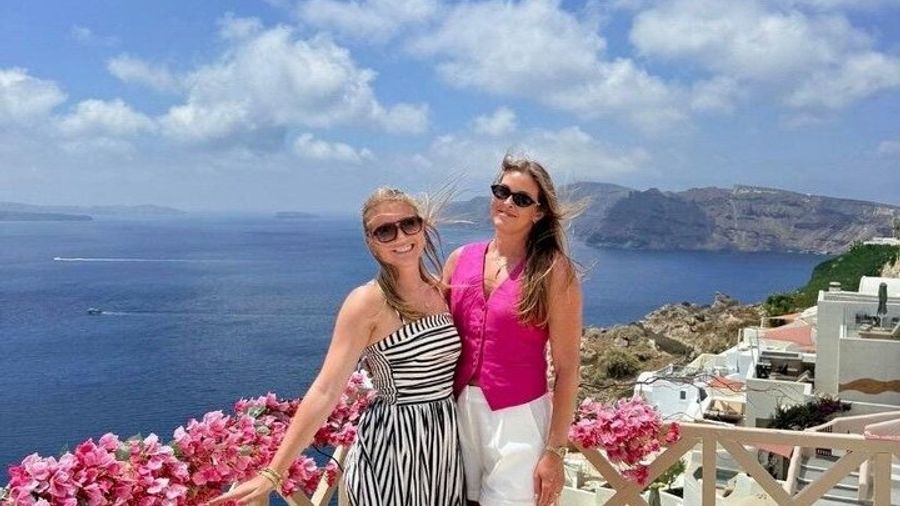 Santorini Small-Group Highlights Tour with Wine Tasting