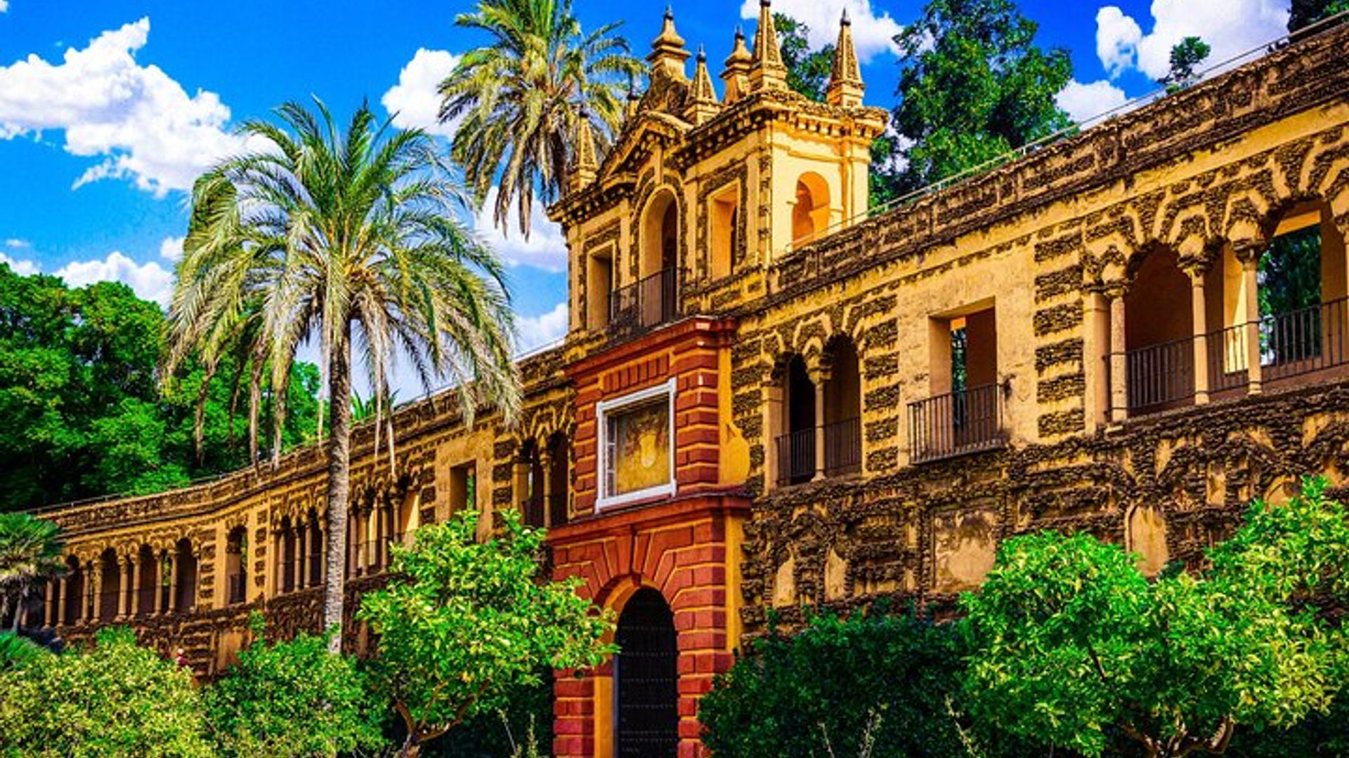 Skip the Line Seville Alcázar, Cathedral & Giralda Guided Tour