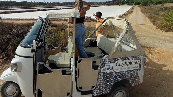 Private Tour throughout Faro in a TukTuk