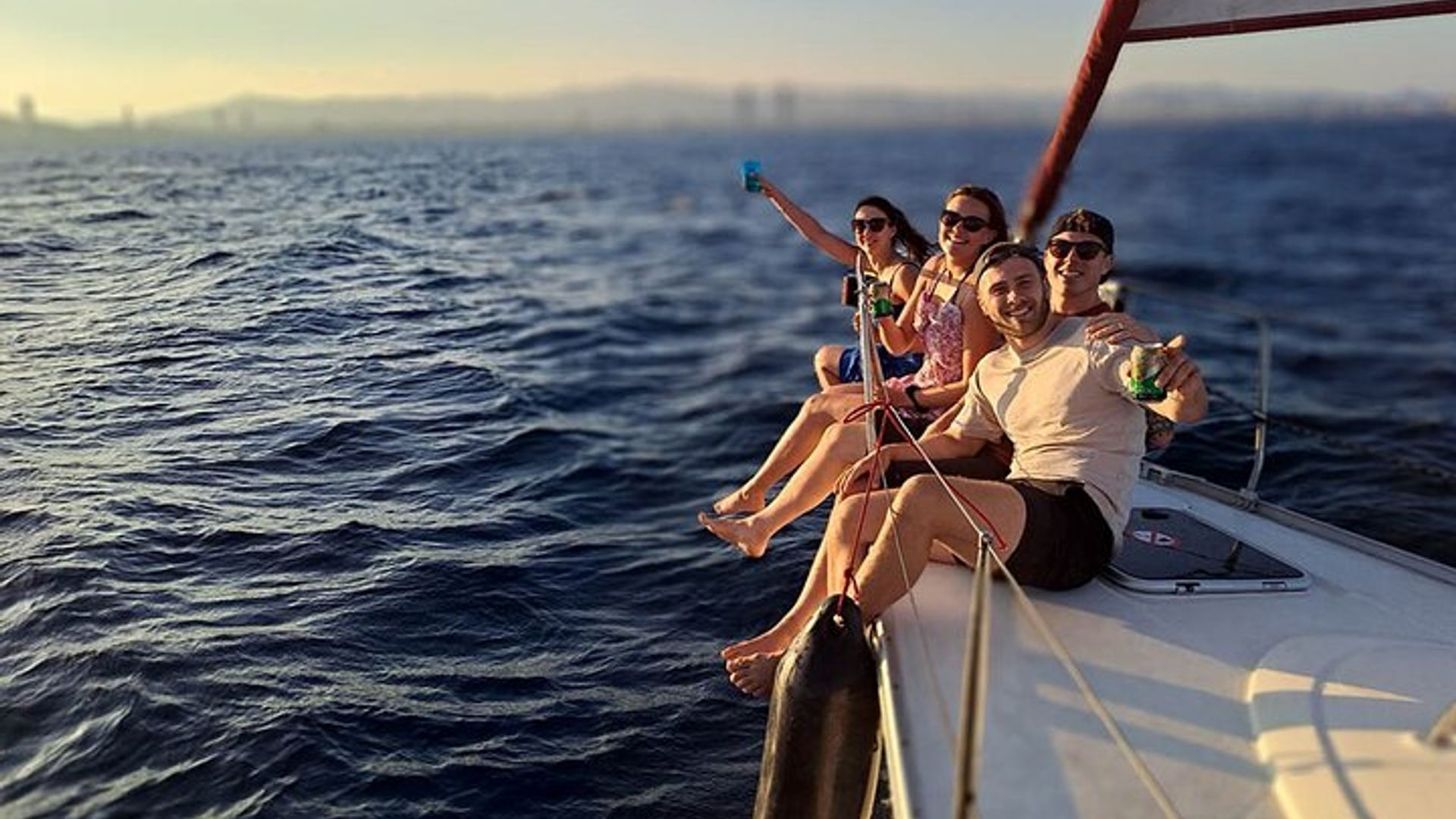 Cruise Excursion with Open Bar and Snacks in Barcelona