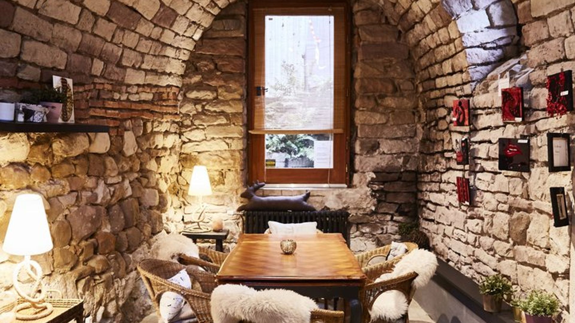 Visita guiada a la bodega de Estrasburgo con cata de vinos y brioches