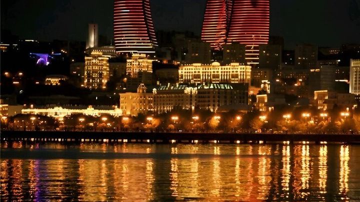 Baku Small Group Night Tour