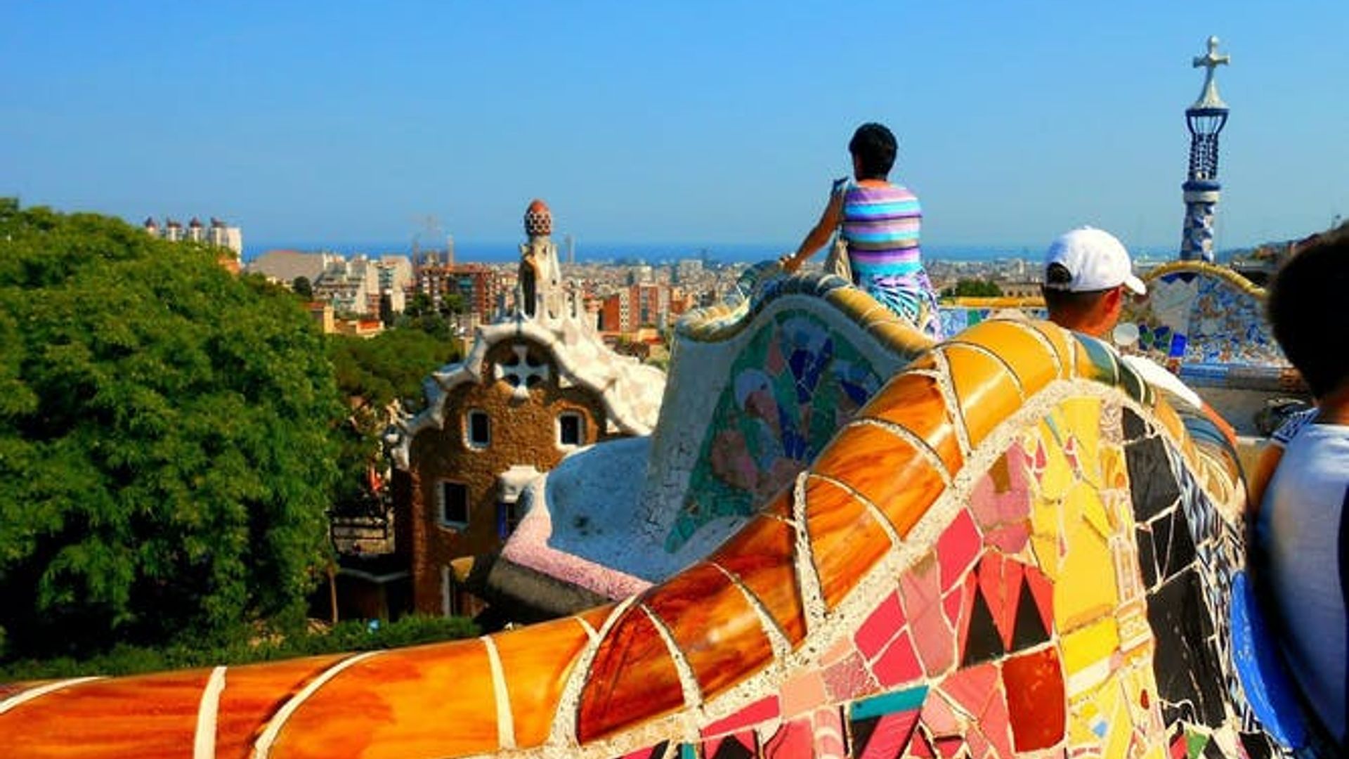 Fast-track access and guided tour of Park Güell