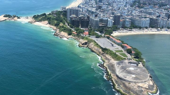 Samba Helicopter Tour: Private Flight - 4 people