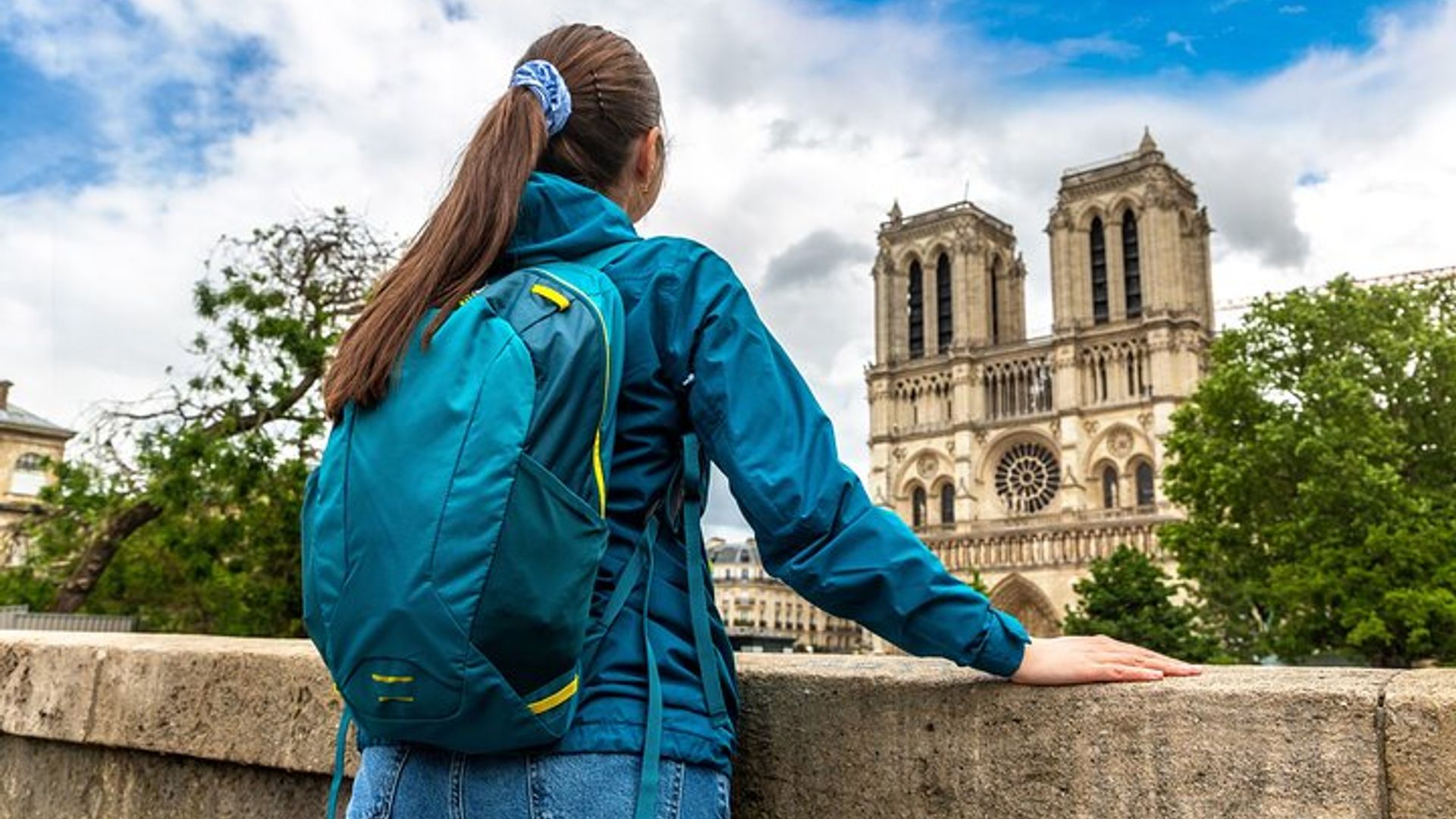 Tour in kleiner Gruppe durch die Außenfassade und Krypta der Kathedrale Notre Dame in Paris