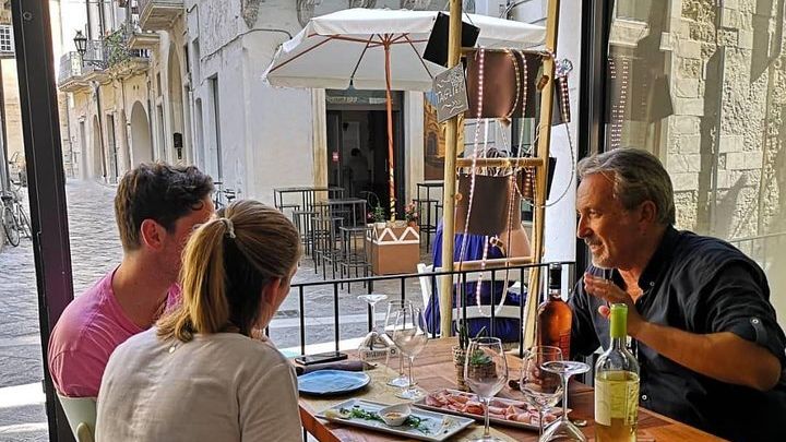 Lecce Wine Tasting Experience