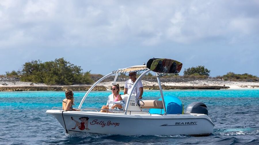 Boat rental on Bonaire
