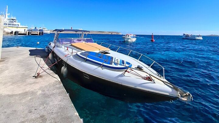 Comino, Malta: Full-Day Small-Group Cruise With Lunch, Drinks