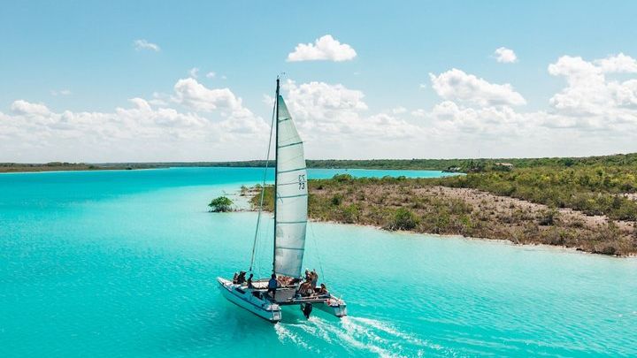 3-Hour Bacalar Sailing Catamaran Tour