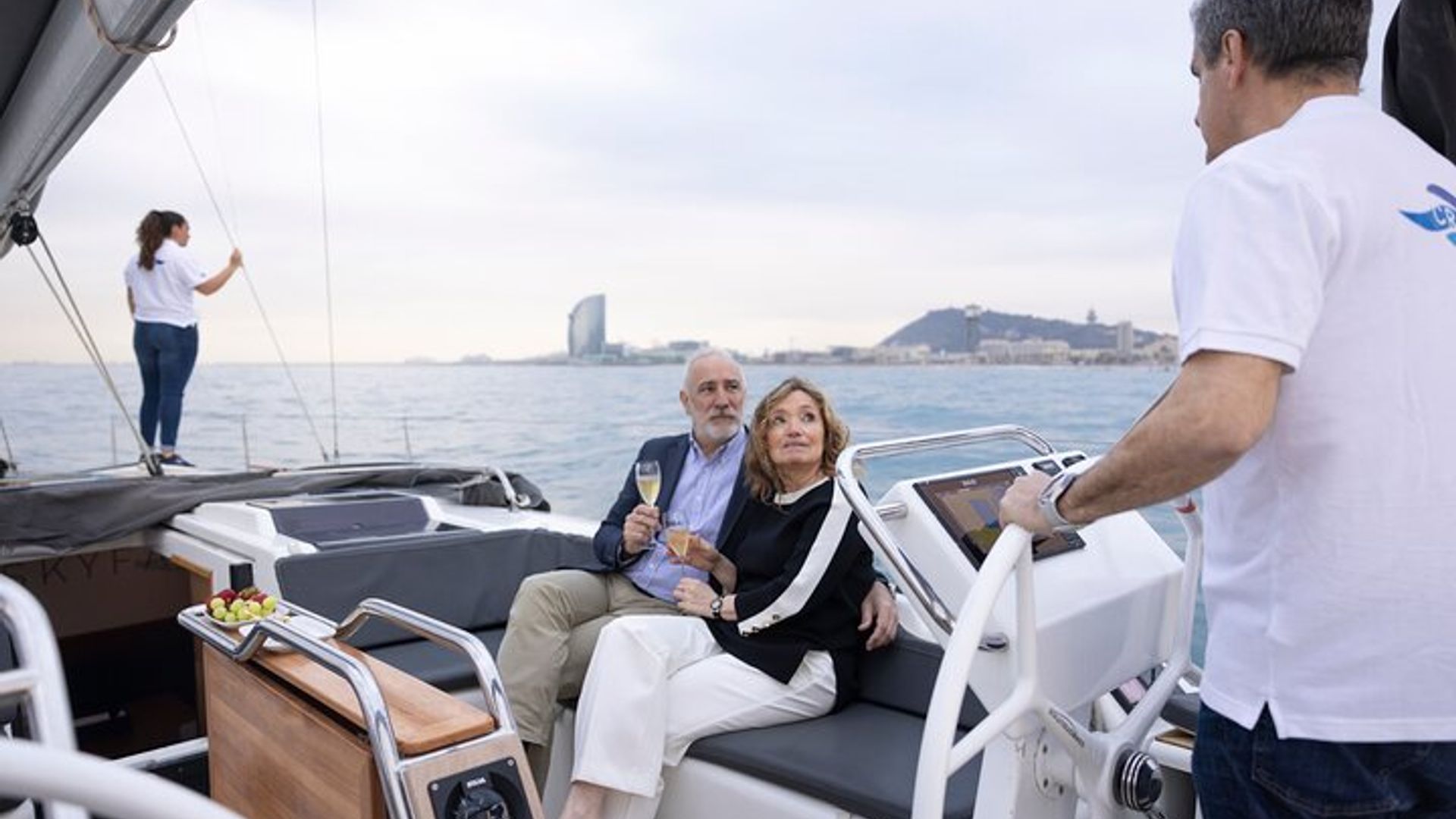 Barcelona Small-Group Coastal Cruise with Snacks and Drinks