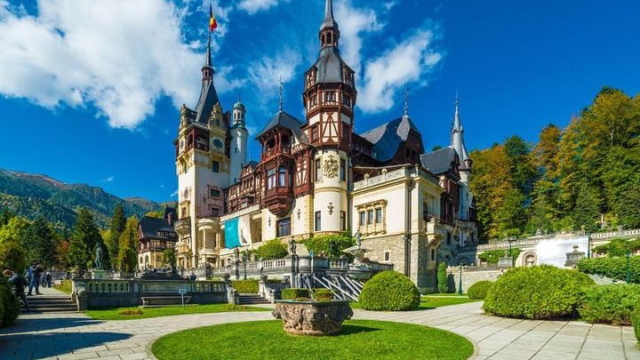 Brasov Small-Group Castle Tour