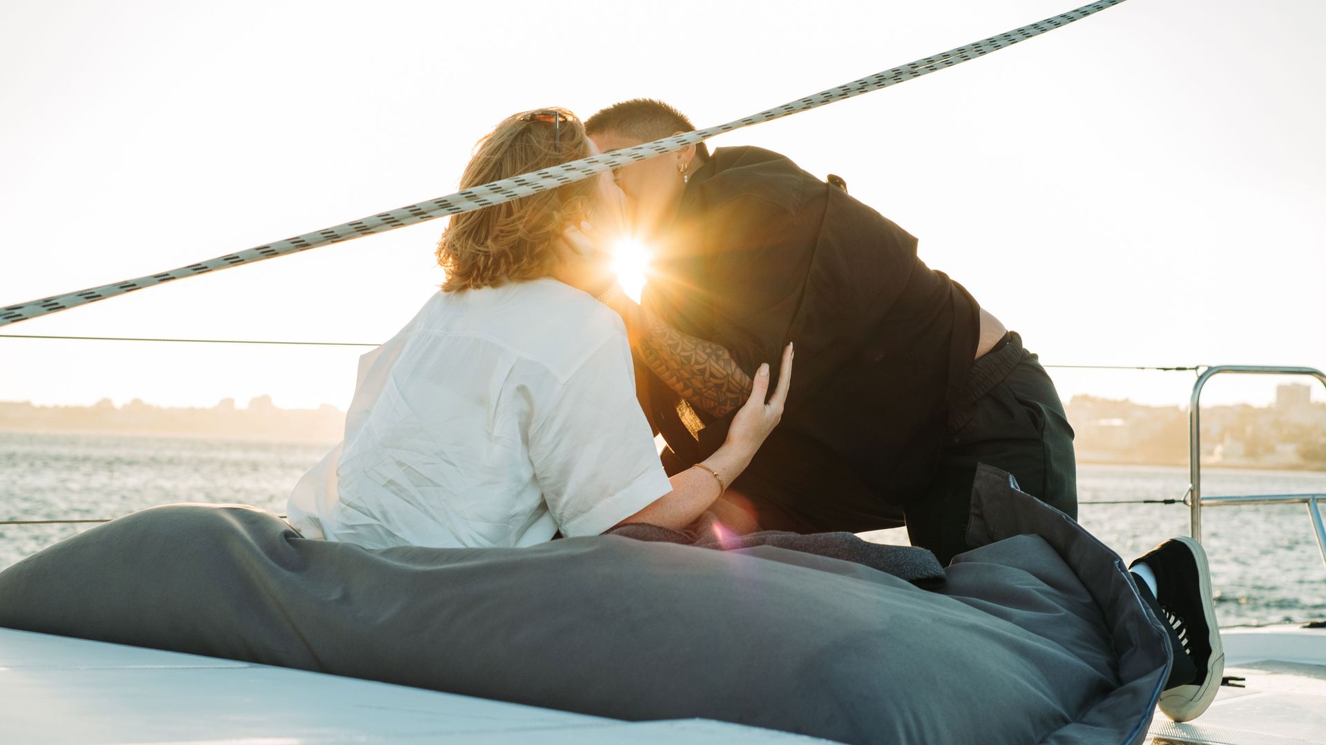 Cascais Luxury Romantic Private 2h Cruise with sparkling wine
