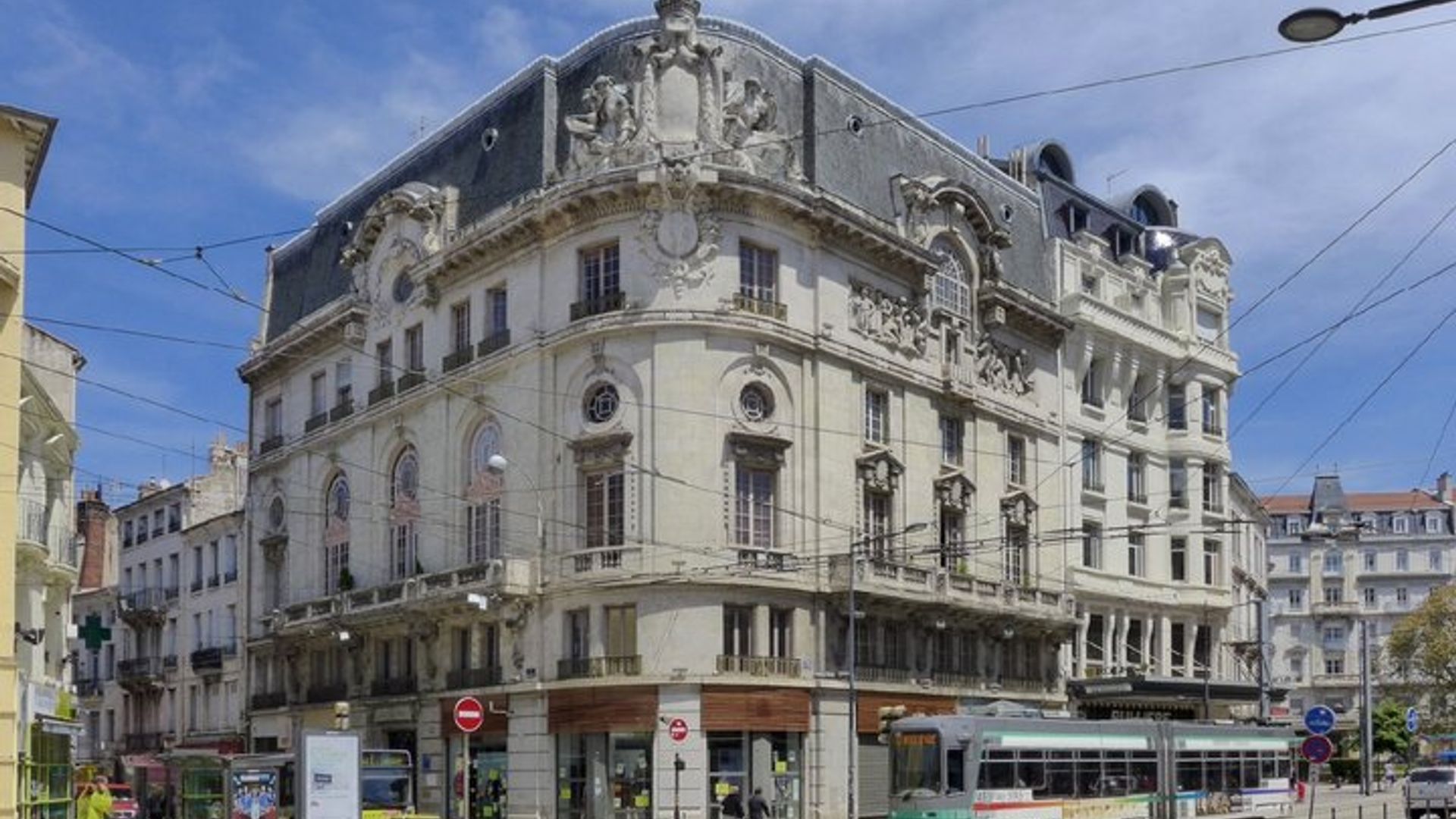 Saint-Étienne Visite audioguidée à pied 1h30 et 19 commentaires