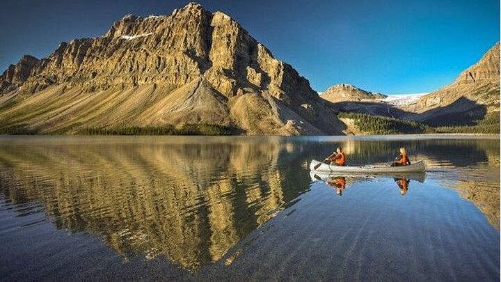 Banff or Calgary to Icefield Parkway Full-Day Minivan Tour