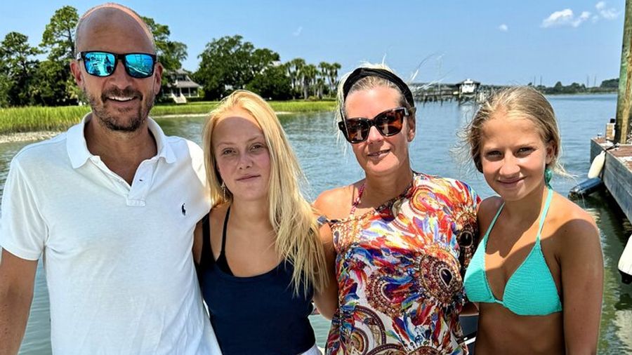 Hilton Head 2-Hour Private Dolphin-Watching Cruise