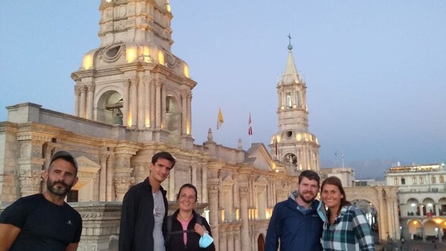 Arequipa Small-Group Sightseeing Tour with Snacks