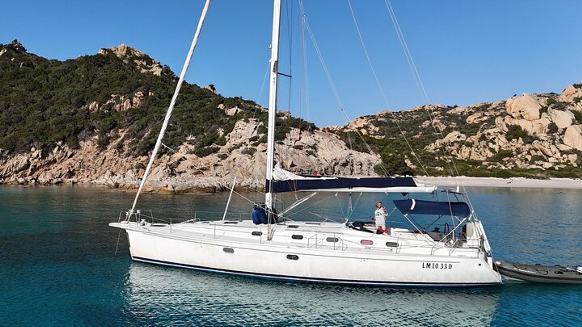 Daily sailing trip in the La Maddalena Archipelago