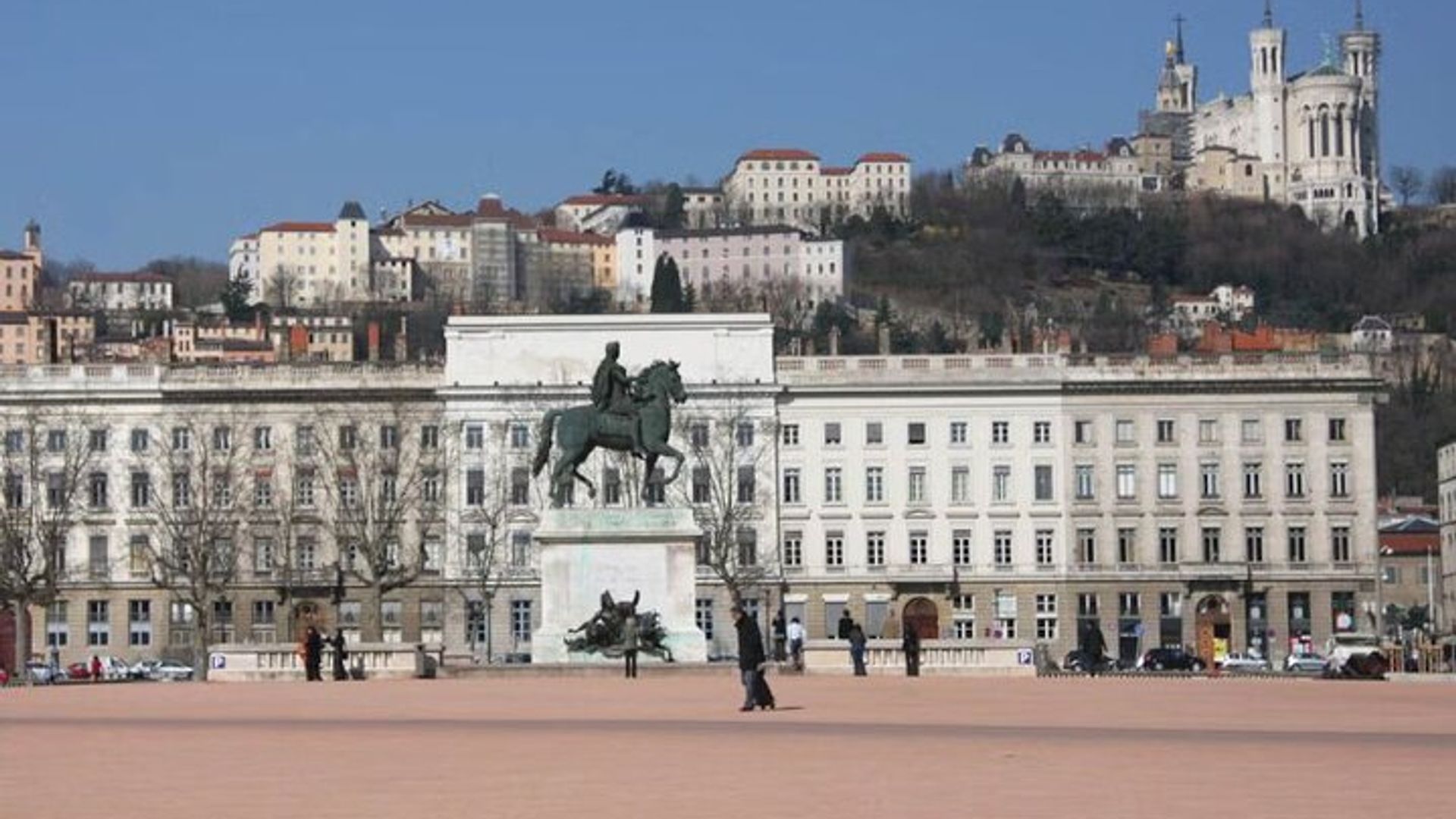 Visite guidée à pied dans les rues de Lyon