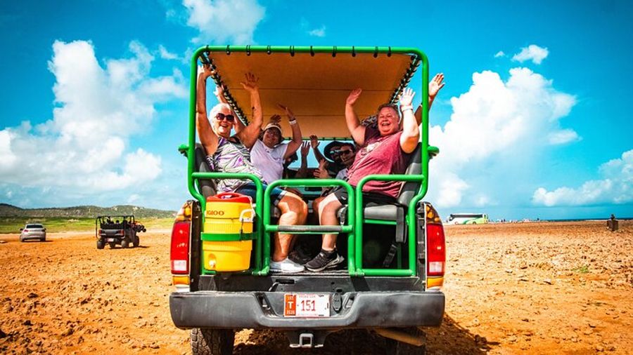 Aruba Natural Pool & Cave Safari: North Shore Adventure Tour