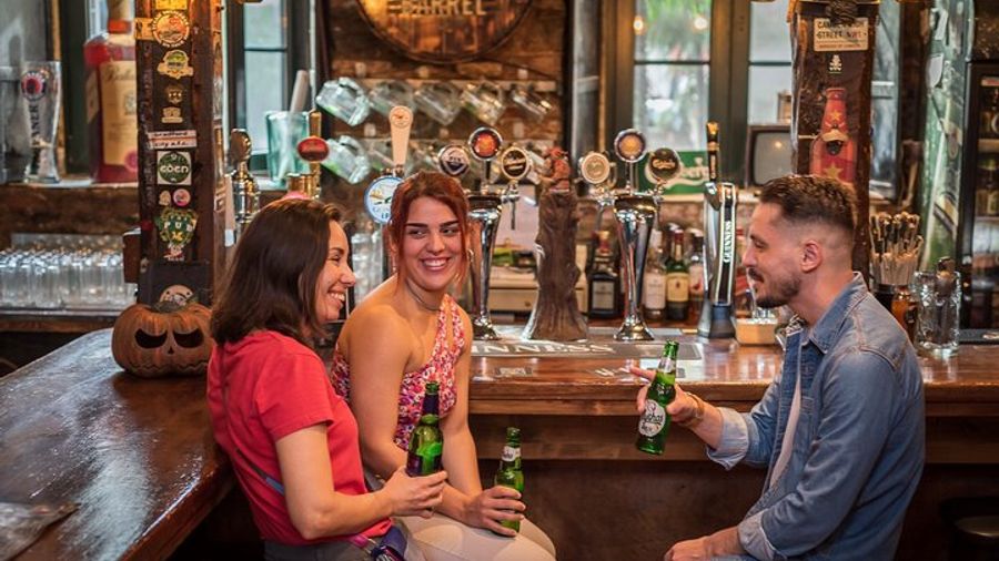 Friday Night Pub Crawl in Thessaloniki, Greece