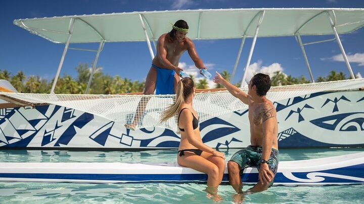 Luxury Private full day tour & Motu lunch in Bora-Bora