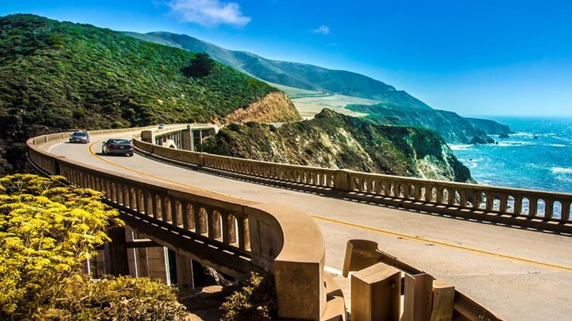 Big Sur Self-Driving Audio Tour in California along the PCH