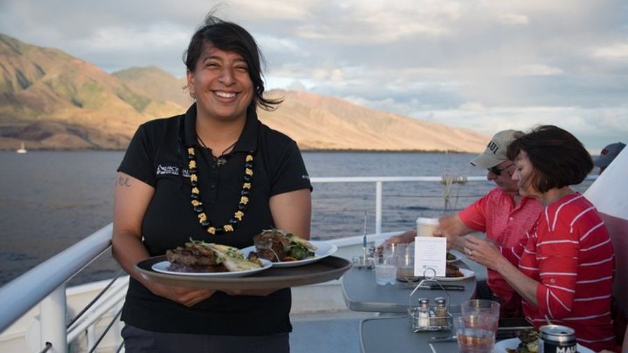 Ma'alaea Premium Dinner Cruise: Four-Course Dining Experience