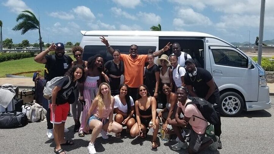 St. Maarten Private One-Way or Round-Trip Airport Transfer