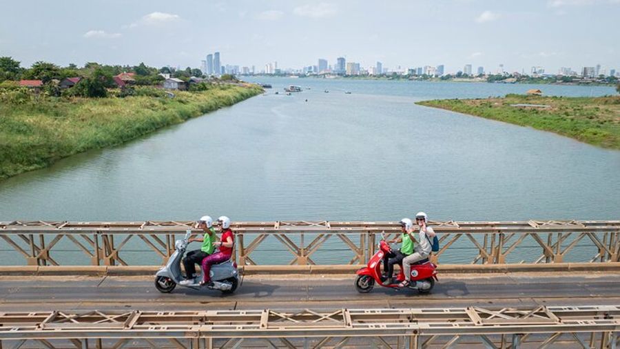 Phnom Penh Silk Island Haft-Day Guided Tour