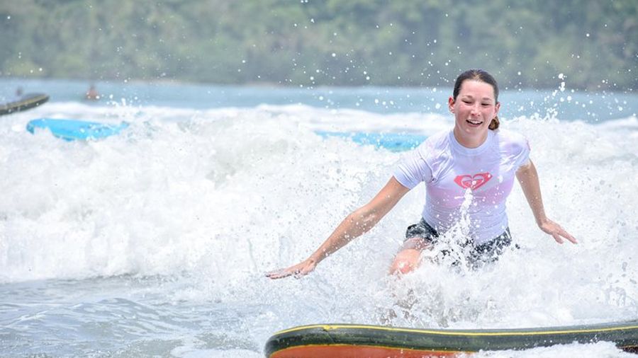 Manuel Antonio 2-Hour Surf Lesson with Hotel Pickup